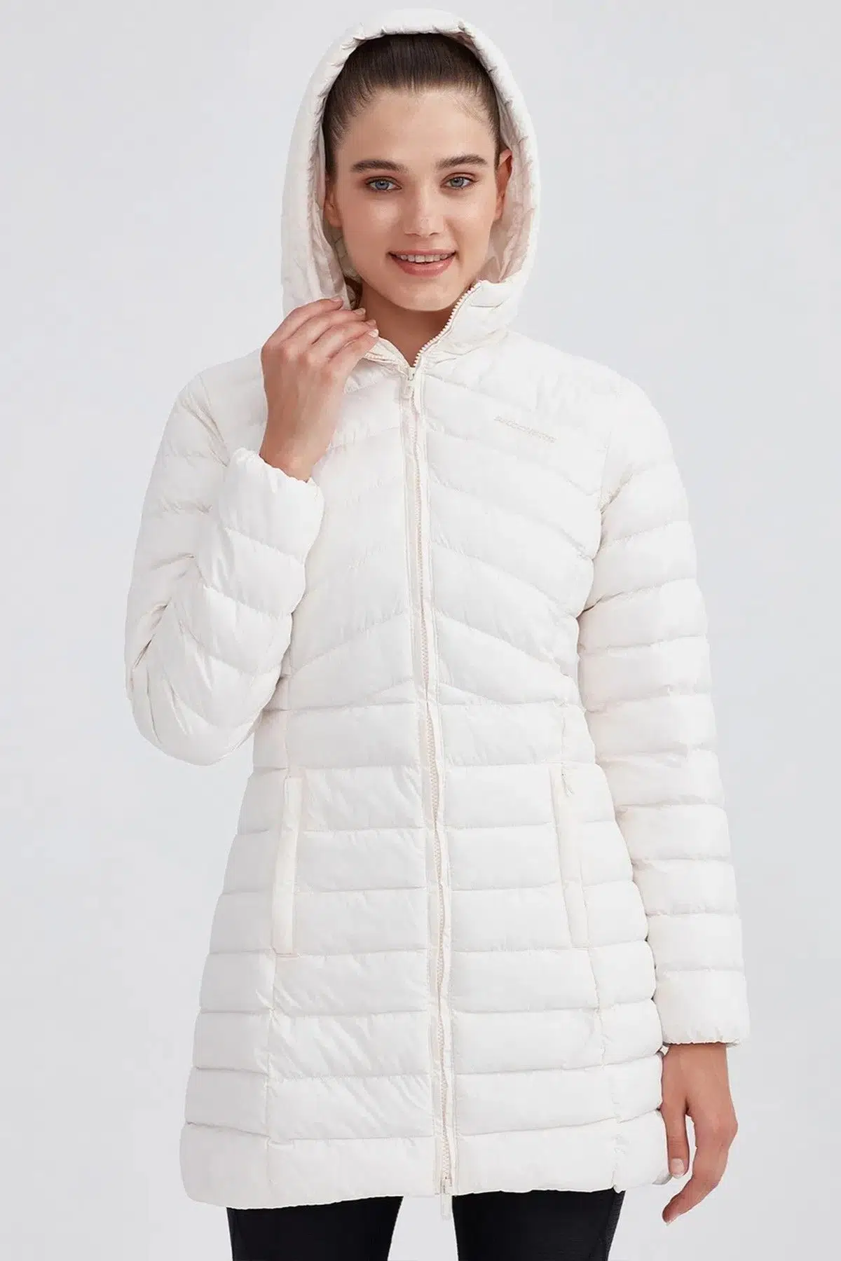 Skechers W Essential Maxi Length Hooded Jacket Uzun Boy Kadın Parka Mont Kırık Beyaz
